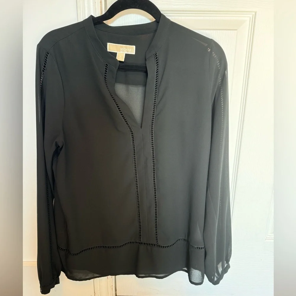 Michael‎ Kors Black Vneck pullover Tunic Sheer Blouse Eyelet Office Workwear M